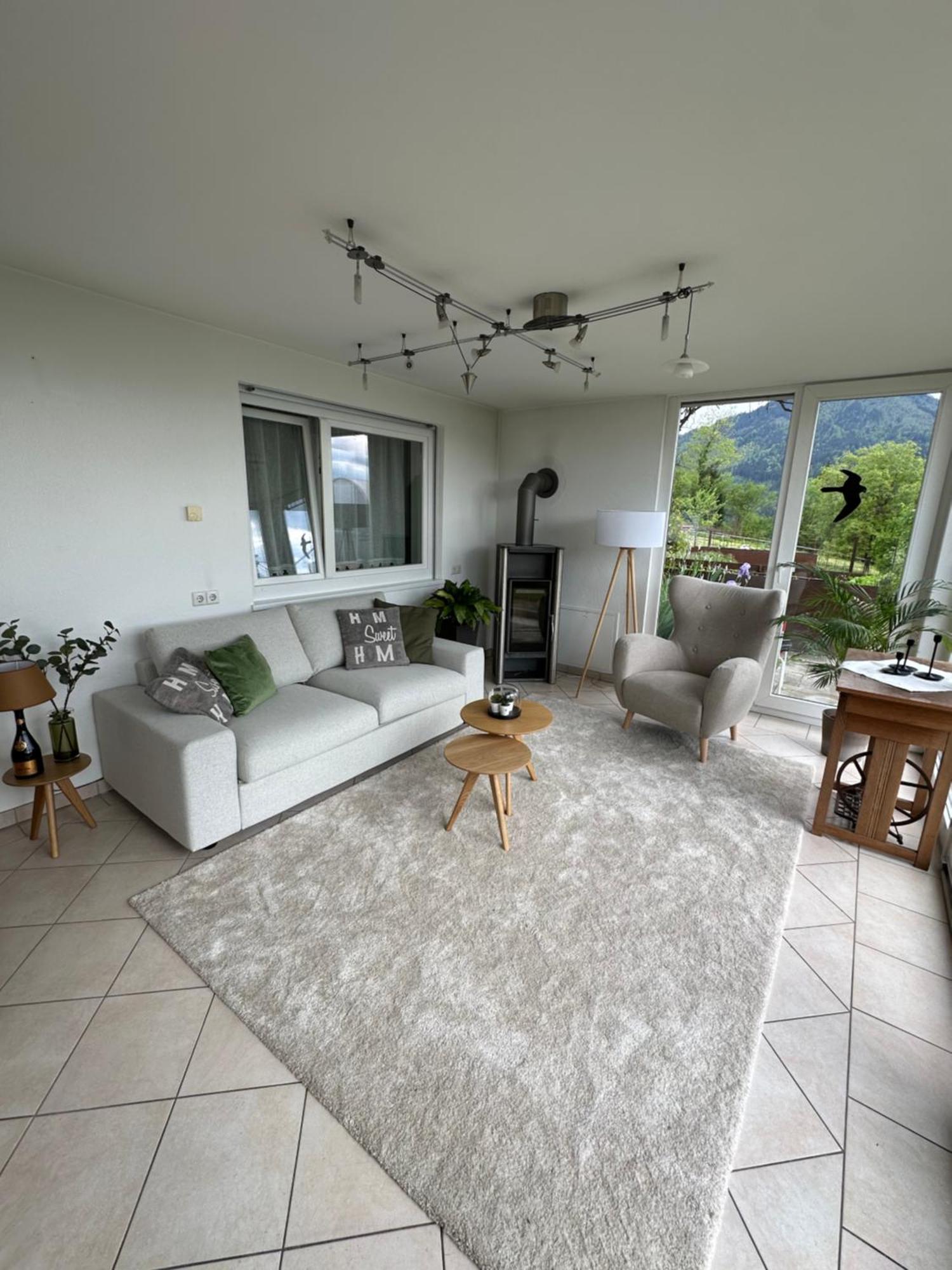 Appartement Kraft Tanken In Gruener Oase Mit Grossem Wohnraum Und Riesigem Garten Dornbirn