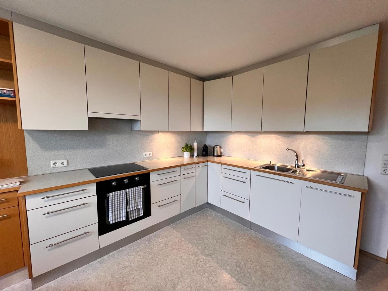 Kraft Tanken In Gruener Oase Mit Grossem Wohnraum Und Riesigem Garten * Dornbirn